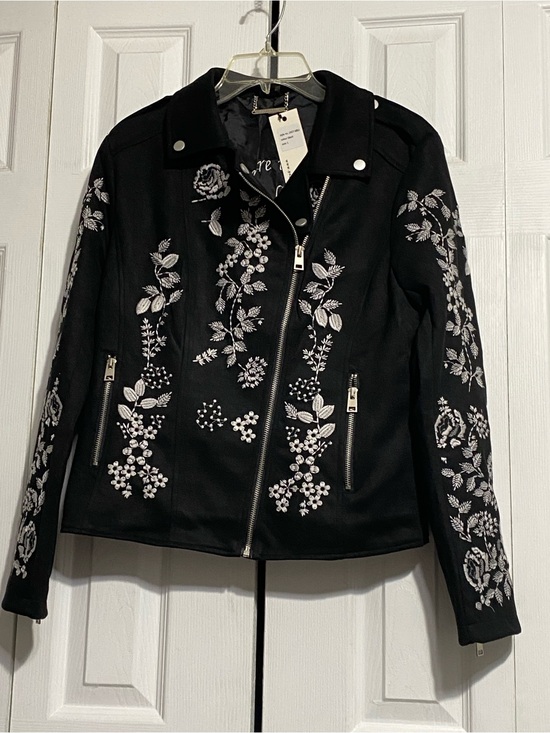 paparazzi Jackets & Blazers - PAPARAZZI black embroidered floral NWT coat jacket size LARGE